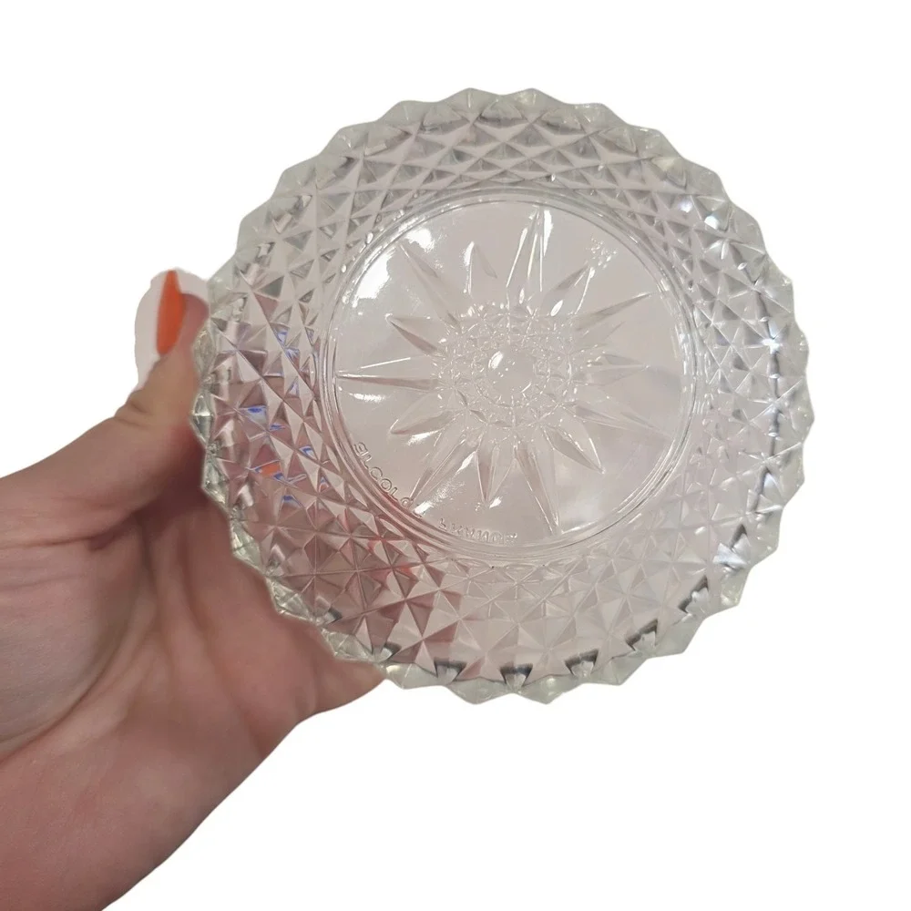 Anchor Hocking Wexford Clear Glass Dessert Fruit Berry Bowl Starburst Vintage